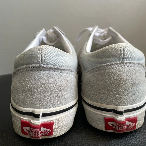 Vans - Picture 3 of 5